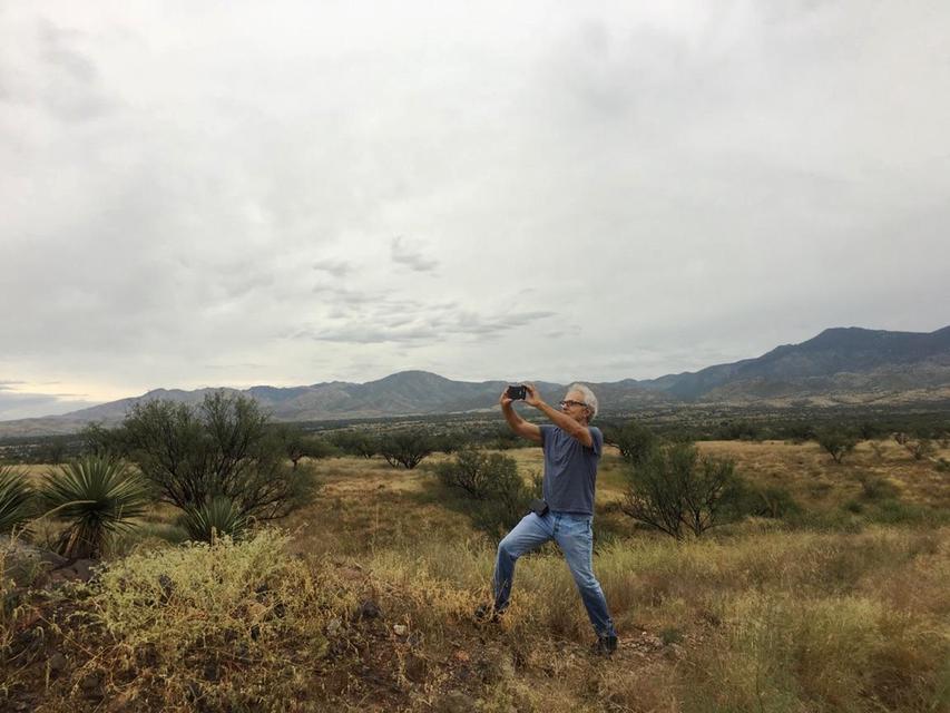 Richard Misrach, working along the US–Mexico border near Nogales, Arizona, 2016.